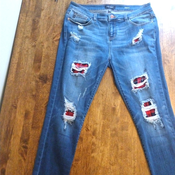 COPY - Judy Blue Skinny Jeans with Plaid size 15/32 - Picture 1 of 5